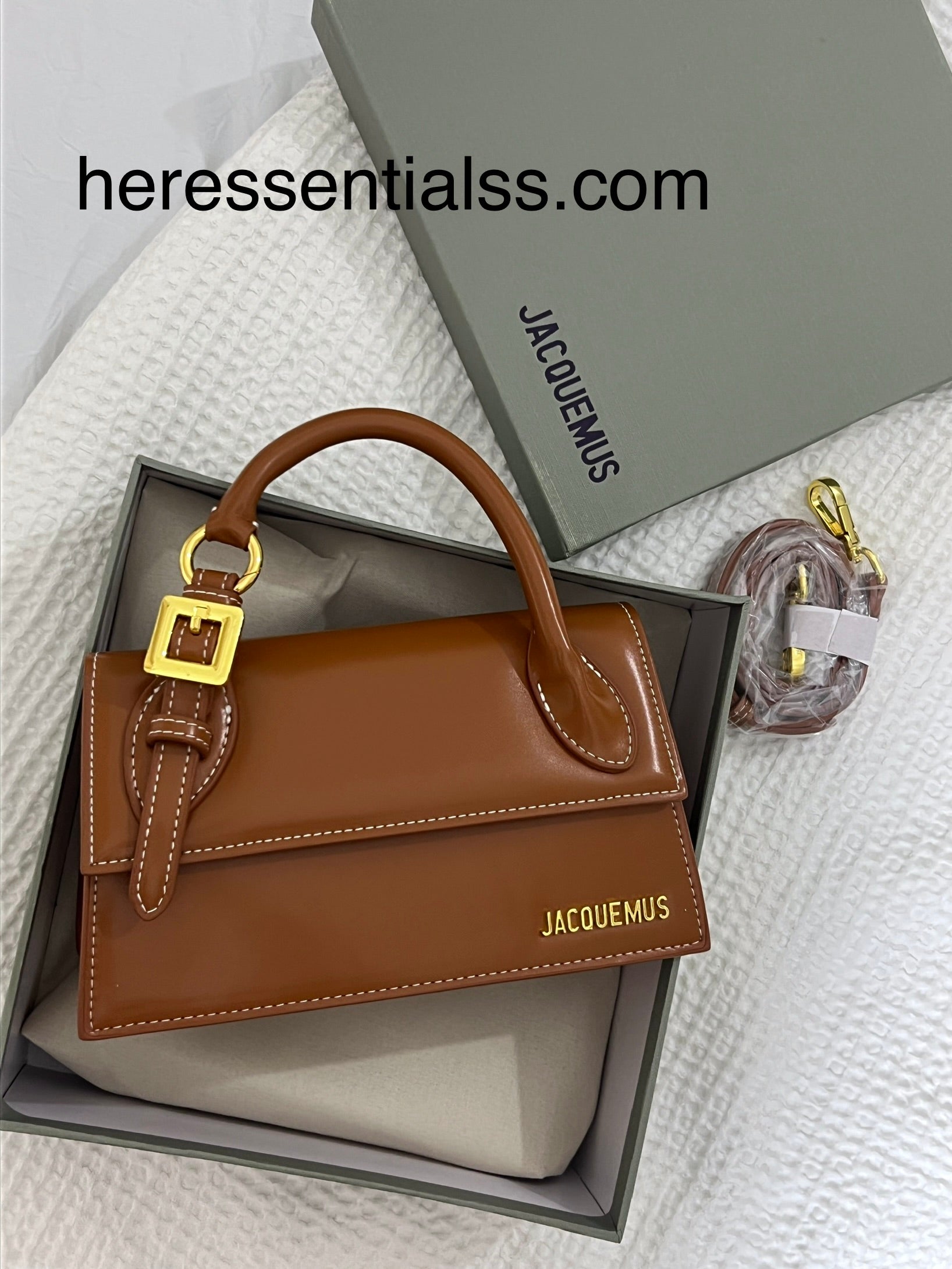 JACQUEMUS BROWN (Medium)